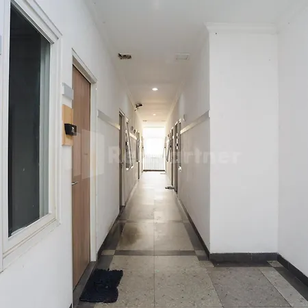 Family Residence Mitra Reddoorz-3